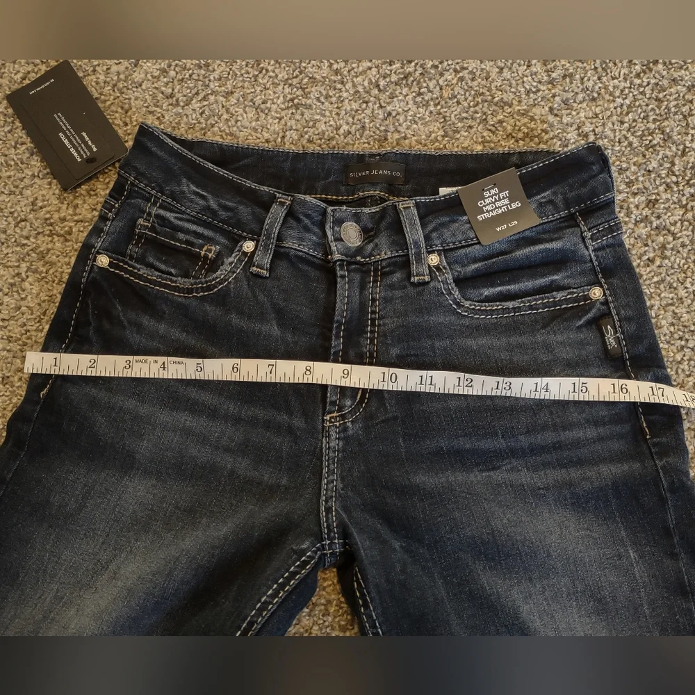 Silver Jeans Co. Suki Curvy Fit Mid Rise Jeans - Picture 6 of 14